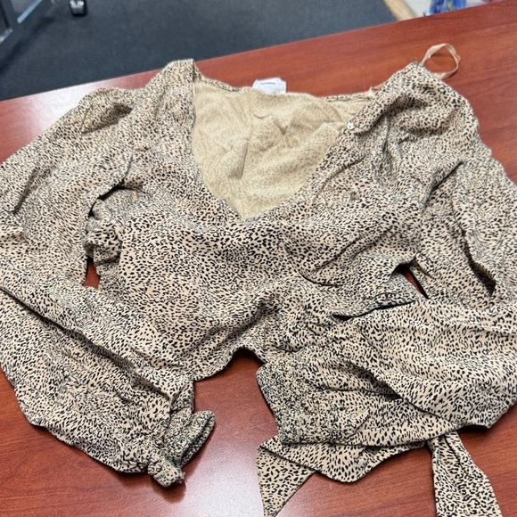 Japna animal print wrap top S // 072609 - Picture 1 of 2